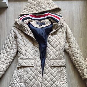 Tommy Hilfiger Quilted Hooded Puffer Coat in Beige with Navy Lining